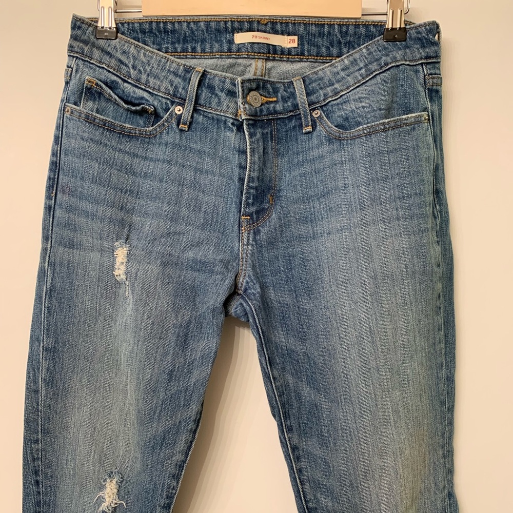 Levi’s 711 Skinny Jeans